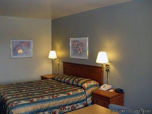 Gilroy Inn Екстер'єр фото