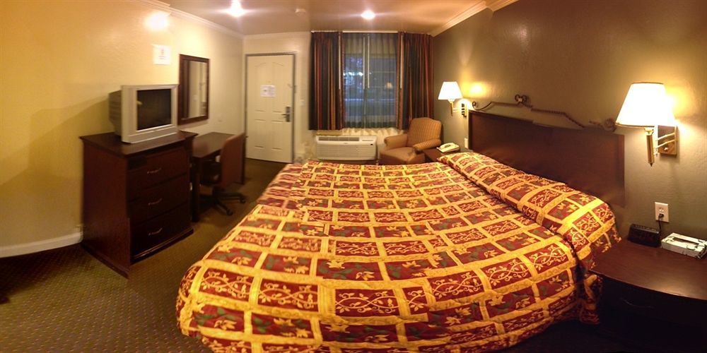 Gilroy Inn Екстер'єр фото