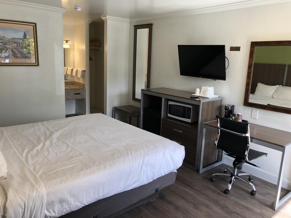 Gilroy Inn Екстер'єр фото