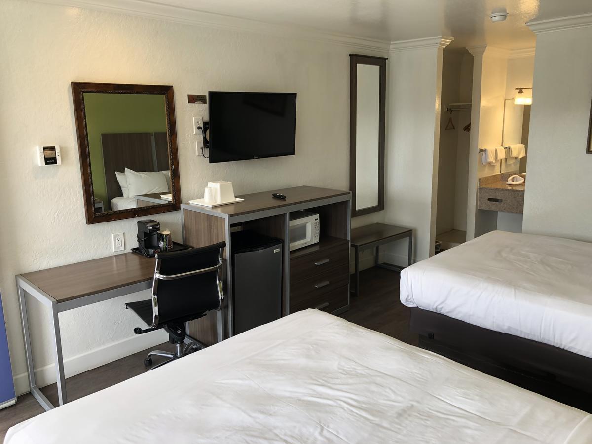 Gilroy Inn Екстер'єр фото