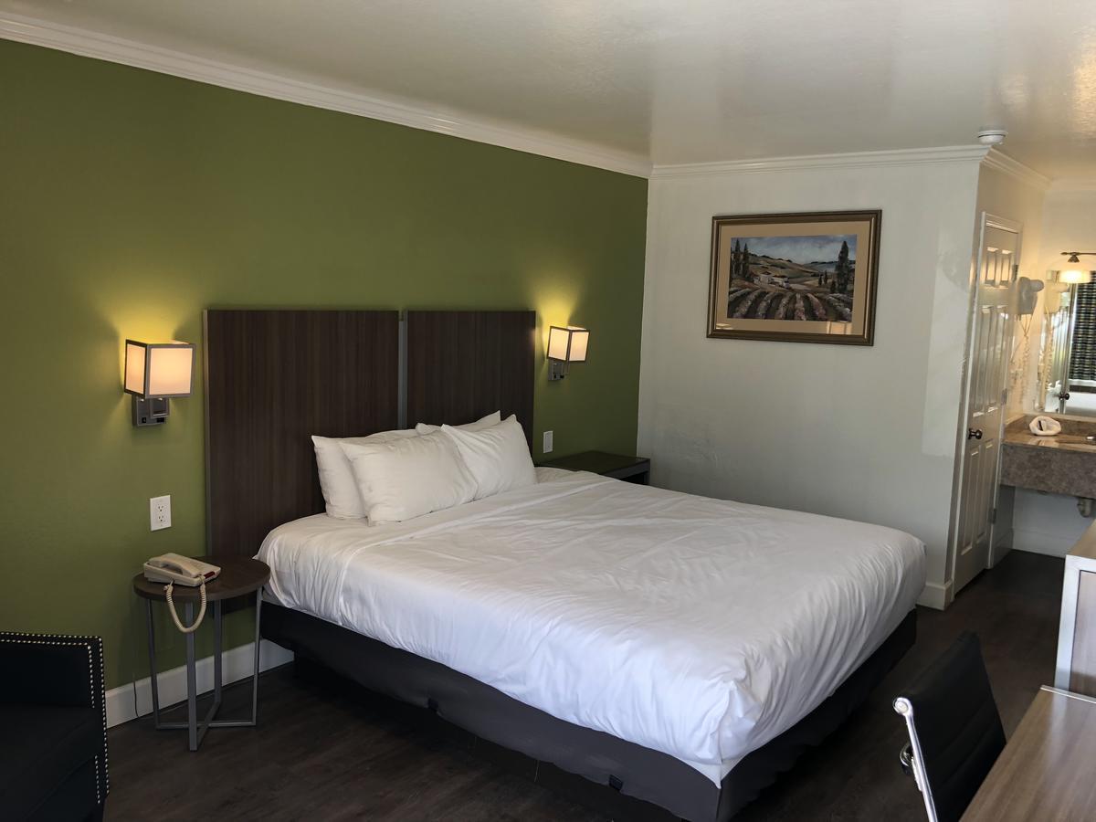 Gilroy Inn Екстер'єр фото