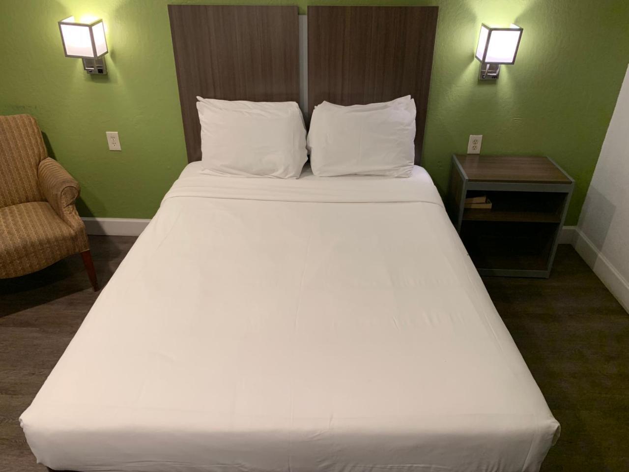 Gilroy Inn Екстер'єр фото